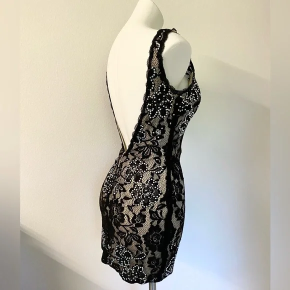 Intrigue by Blush Beaded Lace Dress Black Nude NWT - Picture 5 of 7